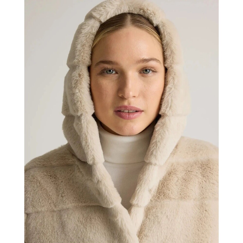 Quince Faux Fur Hooded Jacket Latte Beige Soft Plush Coat Womens XS Cozy Chic - Picture 2 of 14